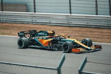 LE JEUNE AMÉRICAIN COLTON HERTA A BIEN PILOTÉ LA McLAREN F1, A PORTIMAO
