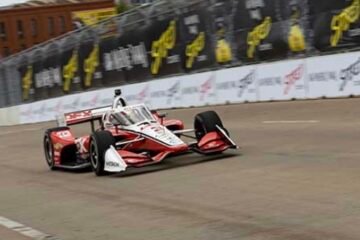 McLAUGHLIN EN POLE DEVANT GROSJEAN À NASHVILLE