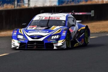  AU FUJI EN SUPER GT, POLE POUR LA TOYOTA BANDOH DE KUNIMOTO – SAKAGUCHI