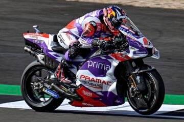 LE FRANÇAIS ZARCO DOMINE LES ESSAIS LIBRES 4 À SILVERSTONE