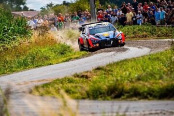 NEUVILLE SORT ET OFFRE LA TÊTE À TÄNAK EN BELGIQUE