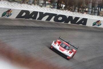 PORSCHE POURSUIT SES ESSAIS AVEC SA 963 LMDh A DAYTONA