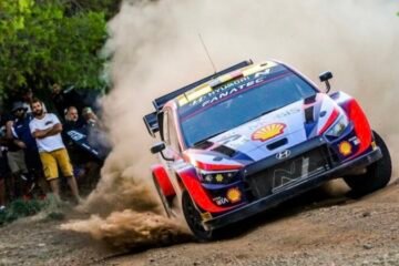 A L'ACROPOLE, NEUVILLE MÈNE UN TRIPLÉ DES HYUNDAI !
