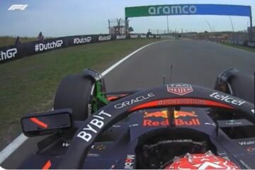 MAX VERSTAPPEN EN POLE À ZANDVOORT DEVANT LES FERRARI DE LECLERC ET SAINZ Jr