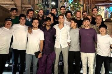 LA SOIRÉE DES ADIEUX DE VETTEL A ABU DHABI AVEC TOUS LES PILOTES
