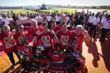 A VALENCE, RINS VAINQUEUR ET BAGNAIA SACRÉ CHAMPION DU MONDE