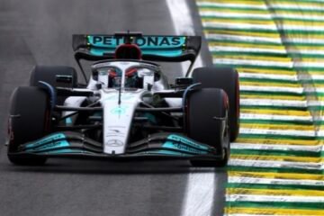 F1 : A SAO PAULO, GEORGE RUSSELL DECROCHE LA PREMIÈRE VICTOIRE DE SA CARRIÈRE DEVANT LEWIS HAMILTON