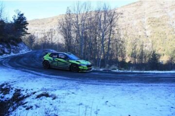 DELECOUR PRÉPARE SON MONTE CARLO