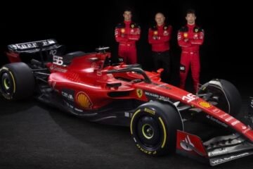 LA FERRARI TOURNE DÉJÀ À FIORANO POUR SON LANCEMENT