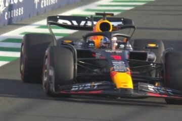 VERSTAPPEN DÉJÀ EN TÊTE À DJEDDAH DES 1ers ESSAIS DU GP D’ARABIE