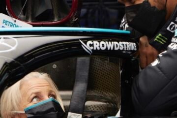 LEWIS HAMILTON SE SÉPARE DE SA PHYSIOTHÉRAPEUTE