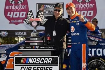 JOEY LOGANO VICTORIEUX EN NASCAR CUP A ATLANTA