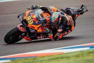 SUCCÈS SURPRISE DE LA KTM DE BINDER DANS LA COURSE SPRINT EN ARGENTINE