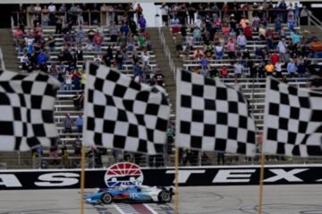 SUCCES DE NEWGARDEN SUR L'OVALE A FORT WORTH AU TEXAS EN INDYCAR