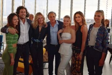 LIVRE. LA SAGA MONNERET