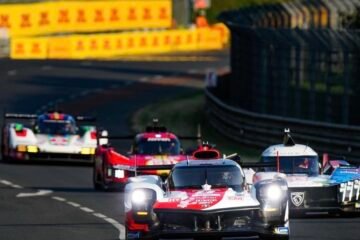 LES 24 BOLIDES EN CHASSE POUR DECROCHER LA POLE DES 3 CATÉGORIES