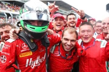 F2. A CATALUNYA, VESTI DEVANCE LES FRENCHIES POURCHAIRE ET MARTINS