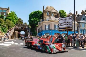 8 BOLIDES DES 24 H DU CENTENAIRE ROULENT DANS LE COEUR DU MANS