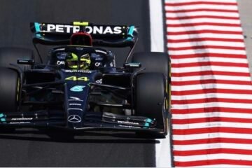 HAMILTON LE PLUS VITE DES LIBRES 3 AU HUNGARORING DEVANT LES DEUX RED BULL