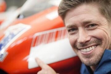 STONER ‘PLUS D’ÉLECTRONIQUE EN MOTO GP QU’EN F1!!!