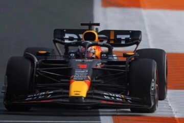 VERSTAPPEN DEVANT ALONSO ET HAMILTON A ZANDVOORT AUX ESSAIS LIBRES 1
