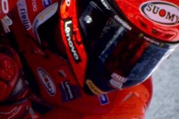 BAGNAIA SIGNE LA POLE A CATALUNYA DEVANT LES APRILIA