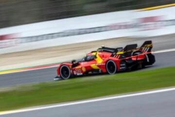 FUOCO ET FERRARI LES PLUS VITES DES 1ers ESSAIS LIBRES AU FUJI EN WEC