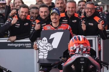 VINALES EN POLE A VALENCE