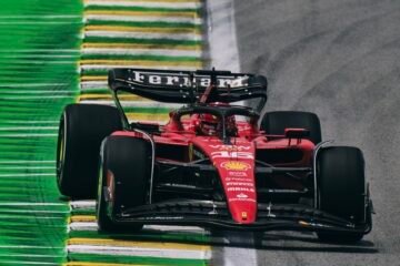 LES FERRARI DE SAINZ Jr ET LECLERC LES PLUS VITES DE L’UNIQUE SESSION LIBRES A SAO PAULO