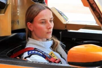 LA JEUNE ESPAGNOLE BELEN GARCIA EN ELMS AVEC DKR EN 2024