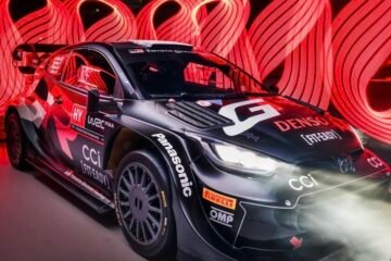 LA TOYOTA YARIS RALLY1 DU MONDIAL WRC CHANGE AUSSI DE LIVRÉE