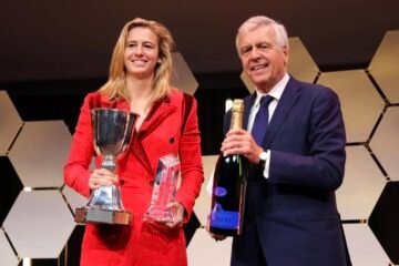 SARAH BOVY, 1ére FEMME ÉLUE « PILOTE DE L’ANNÉE » EN BELGIQUE…