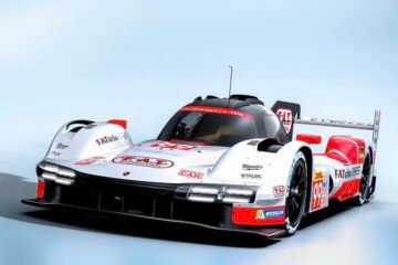 LA PORSCHE 963 PROTON N°99 AUX COULEURS D’ANTAN DES 956 ET 963 FAT TURBO