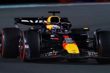 COMME A BAHREIN, VICTOIRE ET DOUBLÉ DES RED BULL DEVANT LA FERRARI DE LECLERC A DJEDDAH