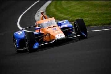 SCOTT DIXON DOMINE LES 1ers ESSAIS LIBRES DE L'INDY 500, PERTURBES PAR LA PLUIE. GROSJEAN, 14