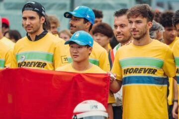 AVANT IMOLA AVEC LES PILOTES ALPINE