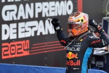 LA RED BULL DE VERSTAPPEN REMPORTE LE GP D'ESPAGNE DEVANT NORRIS ET HAMILTON