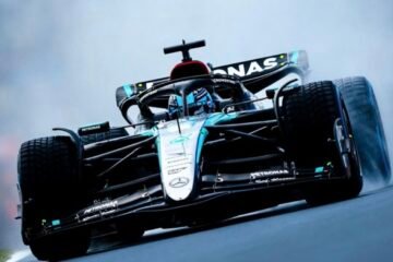 RUSSELL-PIASTRI-HAMILTON-NORRIS DEVANCENT VERSTAPPEN AUX LIBRES 2 A ZANDVOORT