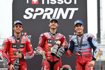 BAGNAIA REMPORTE LA COURSE 'SPRINT A MOTEGI. MARTIN, 4. DERRIÉRE BASTIA ET MARC MARQUEZ