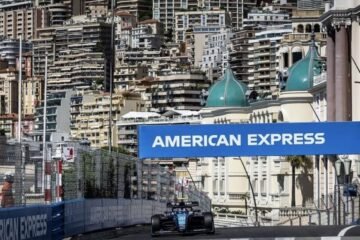 F2. CRAWFORD VICTORIEUX APRÉS LE CHAOS DE STE DÉVOTE… AU 1er DÉPART