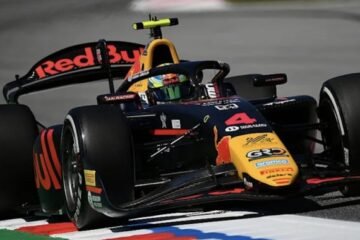 F2. A CATALUNYA LINDBLAD DÉCROCHE SA 1ère POLE