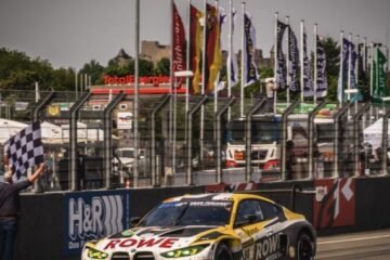 24 HEURES DU NÜRBURGRING. VICTOIRE DE LA BMW DU ROWE DEVANT LA PORSCHE MANTHEY 'GRELLO