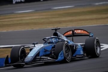 F2. VICTOIRES DE CRAWFORD ET FORNAROLI A SILVERSTONE