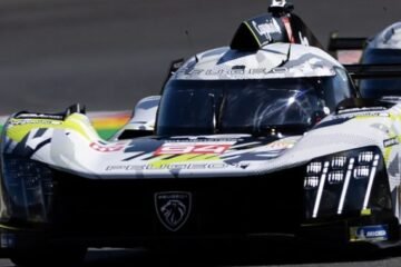 WEC AU FUJI. DUVAL ET LA 9X8 PEUGEOT DOMINENT LES ESSAIS  LIBRES 1