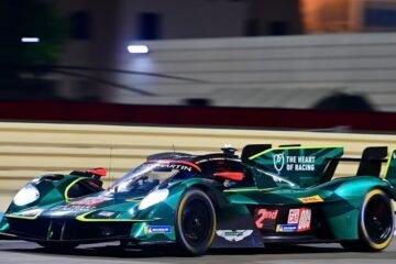 WEC 2025, FINALE A BAHREIN. ASTON MARTIN DOMINE LES 1ers ESSAIS A SAKHIR.