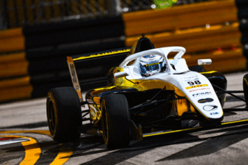 MACAO F4. WHELDON EN POLE. ROUSSEL 9ème