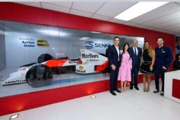 F1. A SAO PAULO, SON ALTESSE LE PRINCE ALBERT II DE MONACO REND HOMMAGE A SENNA
