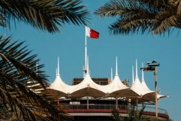 F1. LE CHAMPION DU MONDE 2025 LANDO NORRIS ET McLAREN DOMINE LA 1ère JOURNÉE DES ESSAIS OFFICIELS A BAHREIN