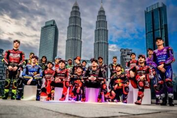 EN MALAISIE, LA PRÉSENTATION DES PILOTES DU MOTOGP ILLUMINE KUALA LUMPUR