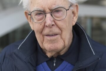 PORSCHE MOTORSPORT EN DEUIL SUITE AU DÉCÈS DE PETER FALK.